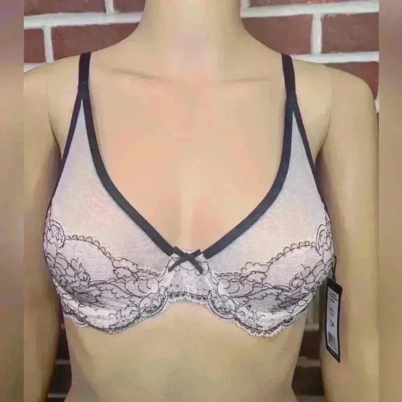 Montelle Intimates Other - Montelle Intimates 9288 Plunge Unlined Bra 34A Seashell/Black